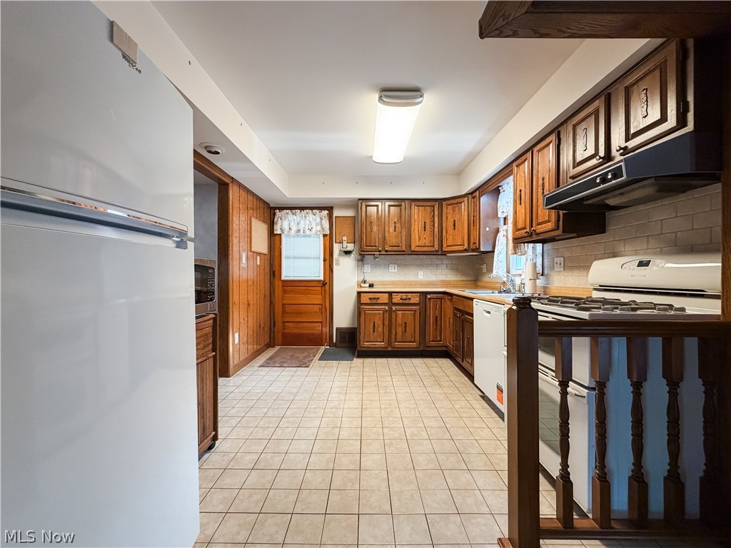 15357 Rademaker Boulevard Brook Park OH 44142