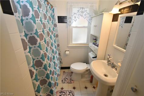4419 W 58th Street Cleveland OH 44144