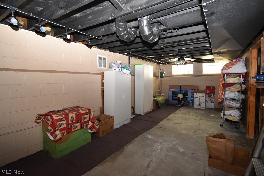 4419 W 58th Street Cleveland OH 44144