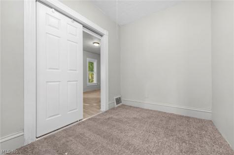 823 W 21st Street Lorain OH 44052
