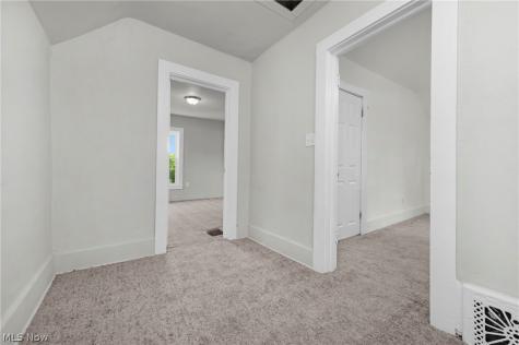 823 W 21st Street Lorain OH 44052