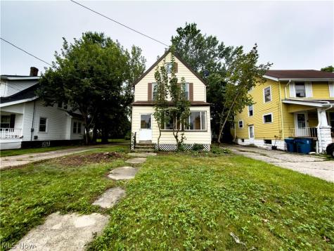 823 W 21st Street Lorain OH 44052