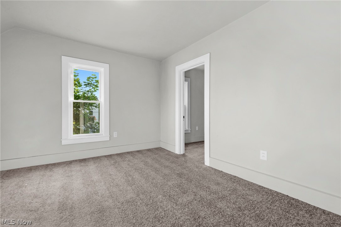 823 W 21st Street Lorain OH 44052