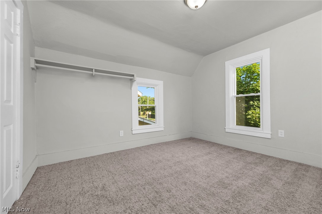 823 W 21st Street Lorain OH 44052