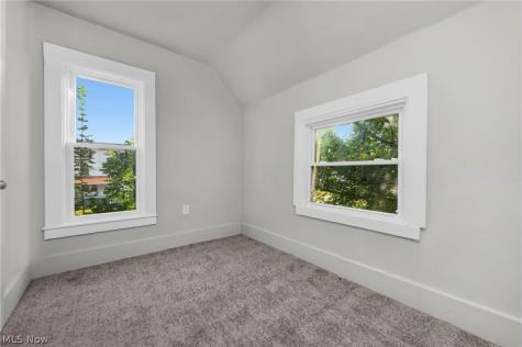 823 W 21st Street Lorain OH 44052
