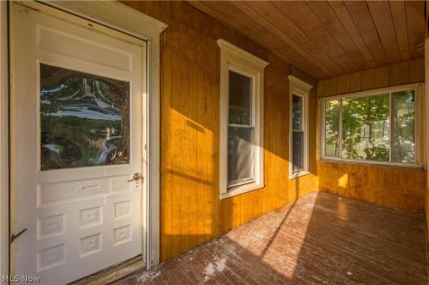 823 W 21st Street Lorain OH 44052