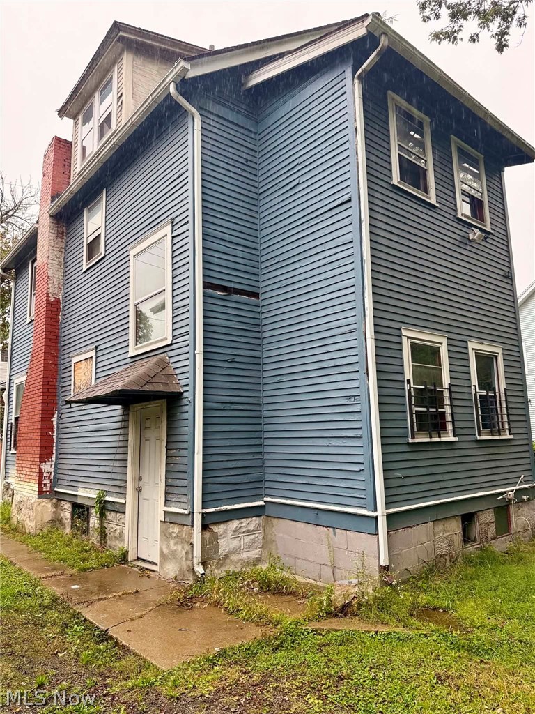 2123 Logan Avenue Youngstown OH 44505