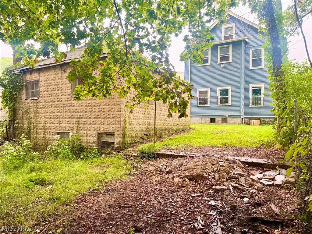 2123 Logan Avenue Youngstown OH 44505