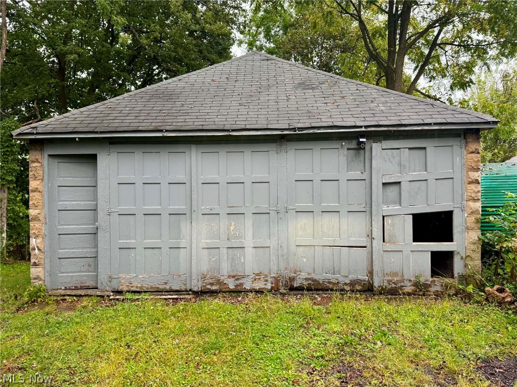 2123 Logan Avenue Youngstown OH 44505