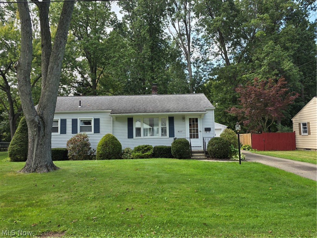 927 Barclay Avenue Salem OH 44460