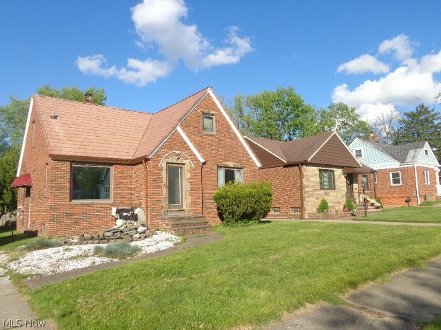 9504 Eureka Parkway Parma Heights OH 44130