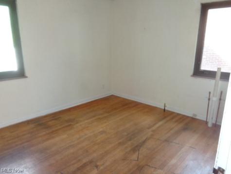 9504 Eureka Parkway Parma Heights OH 44130
