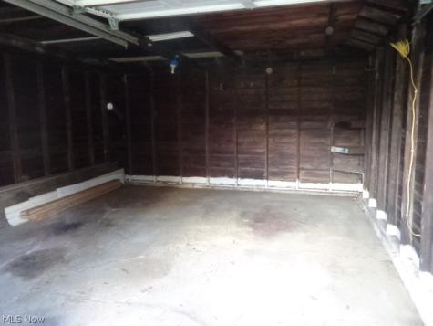 9504 Eureka Parkway Parma Heights OH 44130