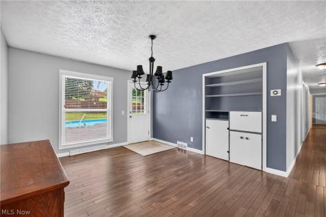 3321 Meadowwood Street NW Massillon OH 44646
