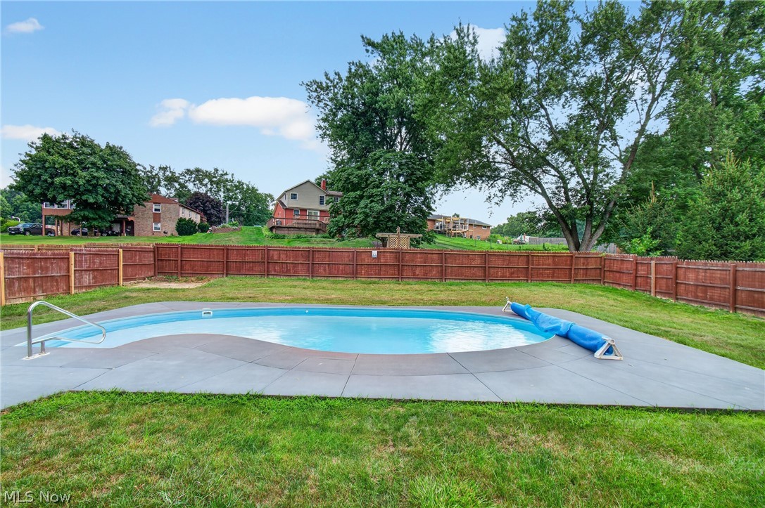 3321 Meadowwood Street NW Massillon OH 44646