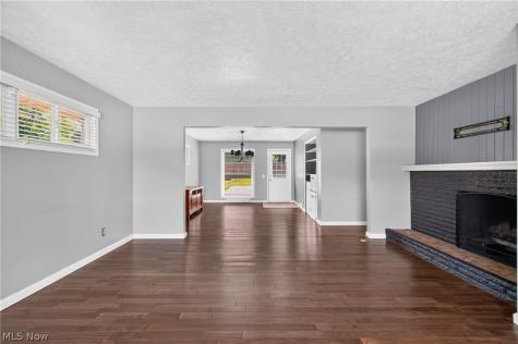 3321 Meadowwood Street NW Massillon OH 44646
