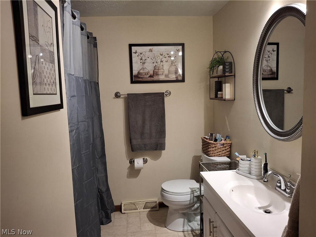 136 Tera Manor Wintersville OH 43953