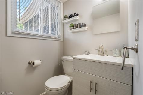 13795 Overcrest Street NE Alliance OH 44601