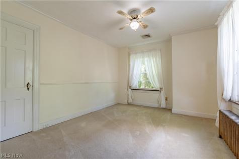 1827 Coventry Road NE Massillon OH 44646