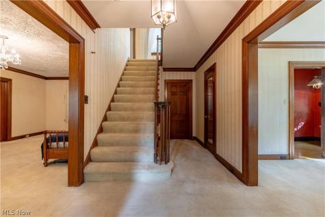 1827 Coventry Road NE Massillon OH 44646