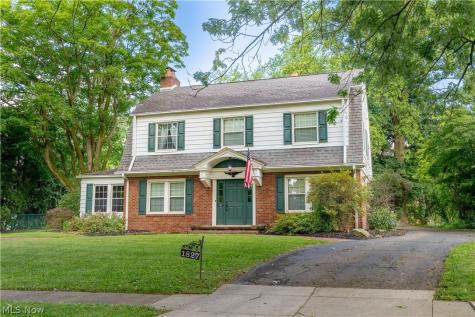 1827 Coventry Road NE Massillon OH 44646