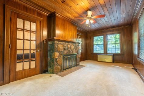 1827 Coventry Road NE Massillon OH 44646