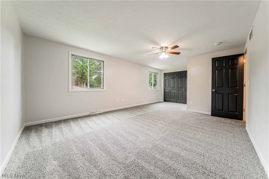 34139 Pearl Street North Ridgeville OH 44039