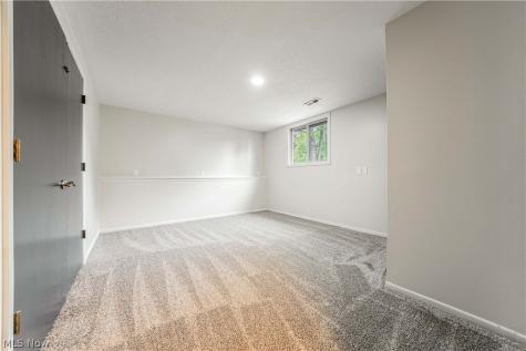 34139 Pearl Street North Ridgeville OH 44039