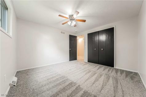 34139 Pearl Street North Ridgeville OH 44039