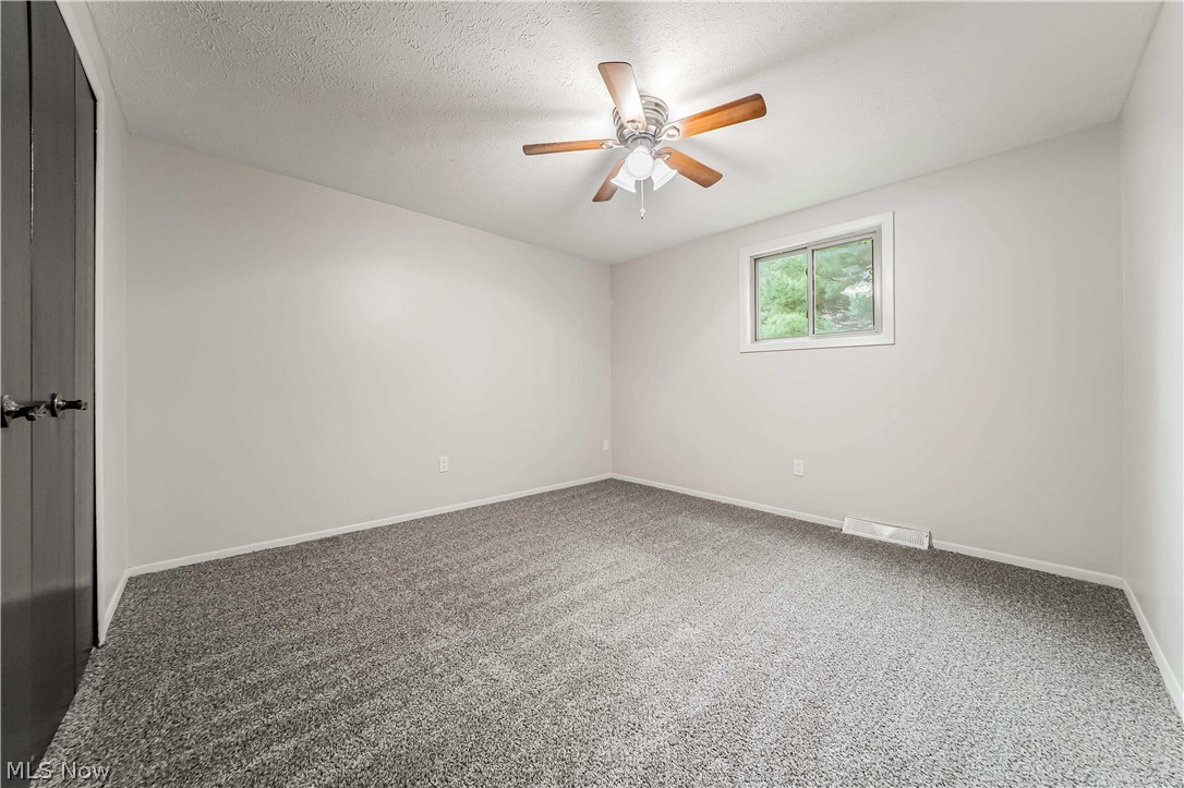 34139 Pearl Street North Ridgeville OH 44039