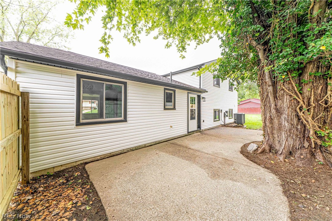 34139 Pearl Street North Ridgeville OH 44039