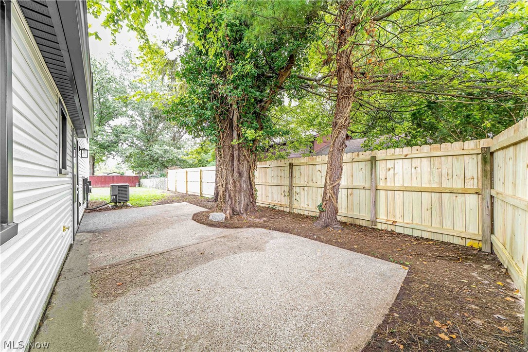 34139 Pearl Street North Ridgeville OH 44039