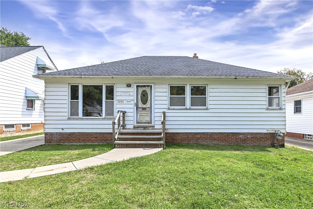 5891 Pearl Road Parma Heights OH 44130