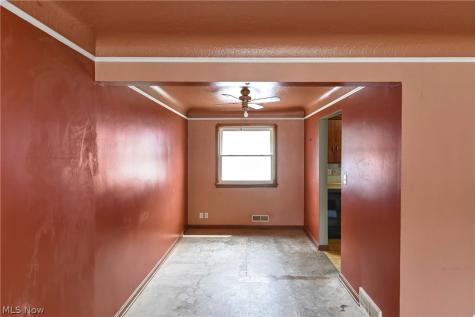 5891 Pearl Road Parma Heights OH 44130