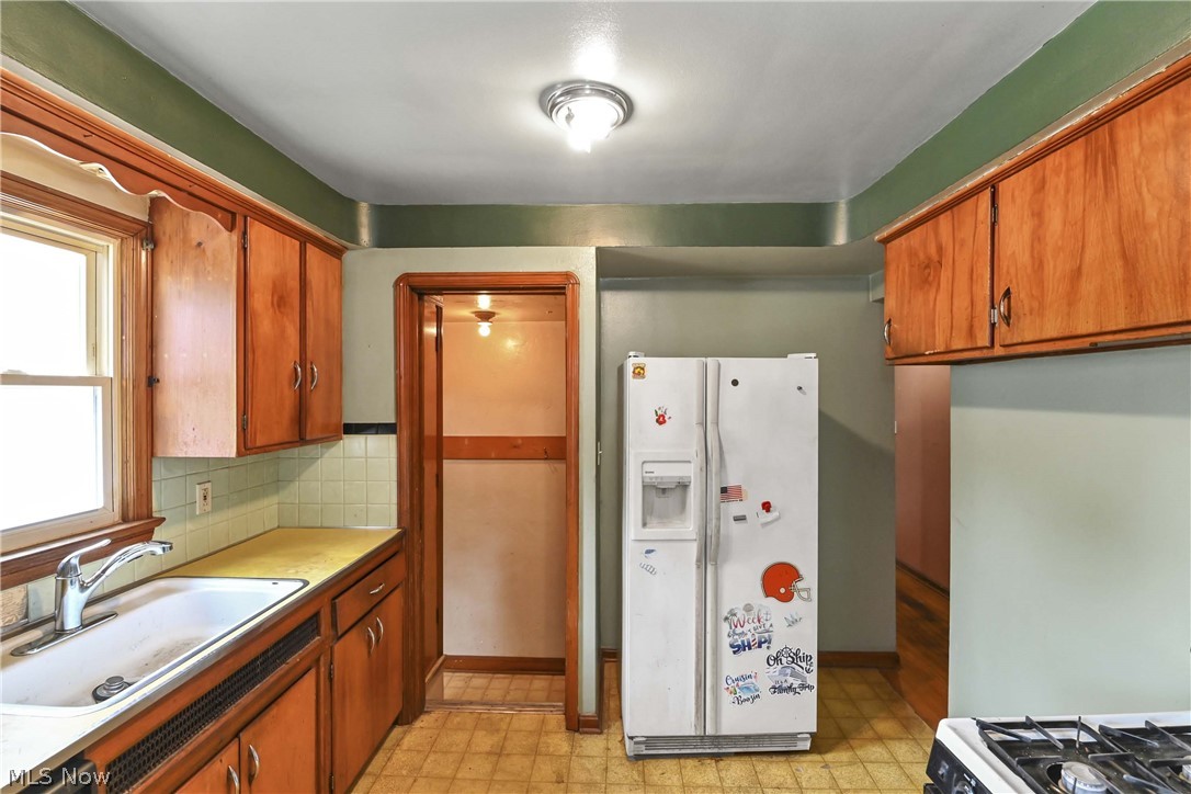 5891 Pearl Road Parma Heights OH 44130