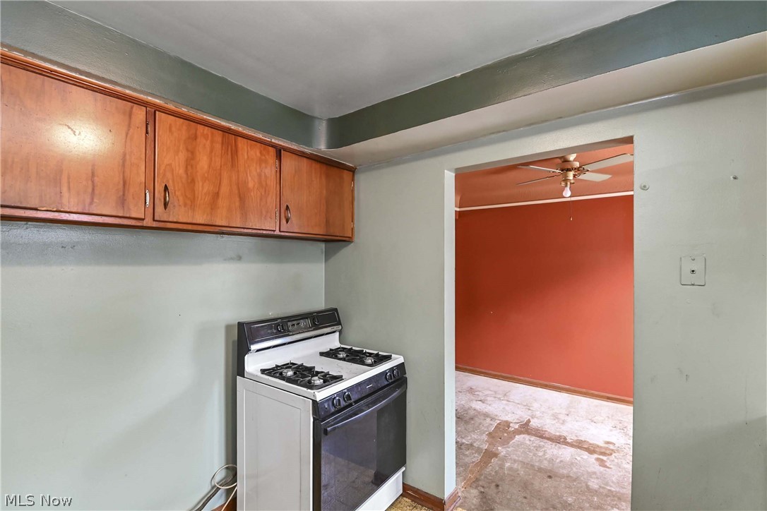 5891 Pearl Road Parma Heights OH 44130