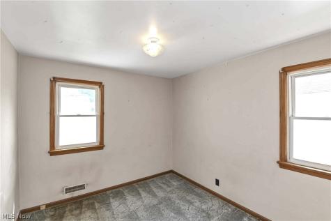 5891 Pearl Road Parma Heights OH 44130