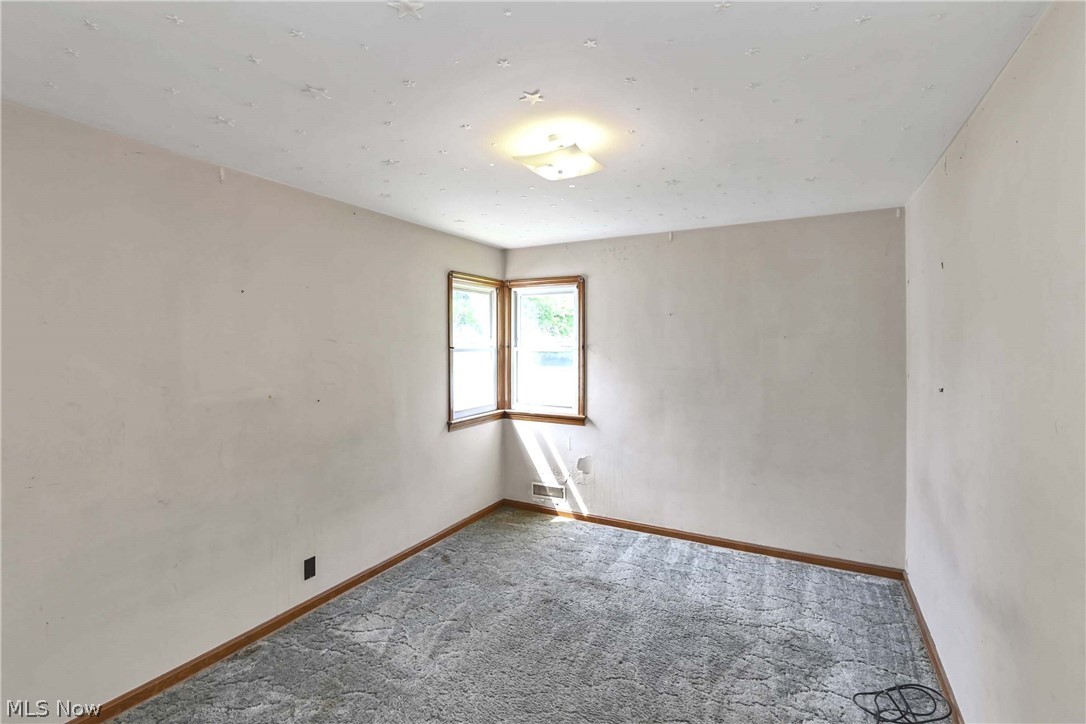 5891 Pearl Road Parma Heights OH 44130