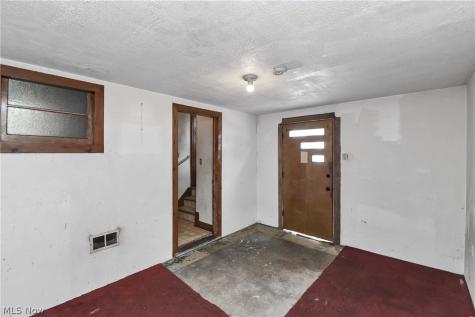 5891 Pearl Road Parma Heights OH 44130