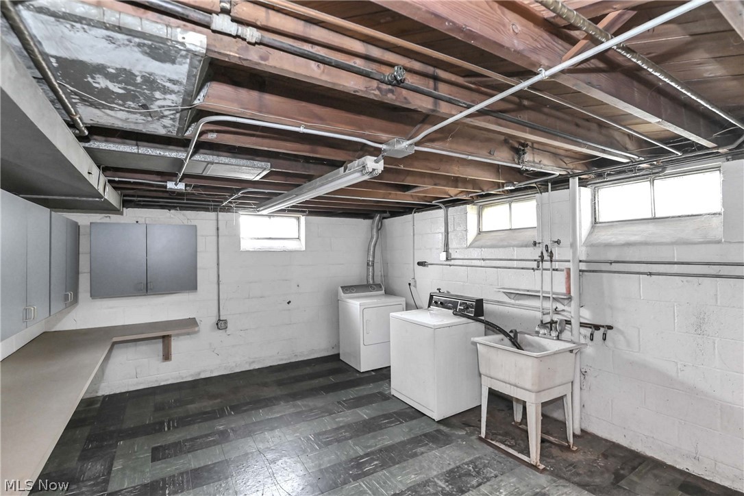 5891 Pearl Road Parma Heights OH 44130