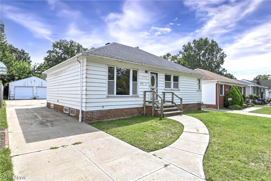 5891 Pearl Road Parma Heights OH 44130