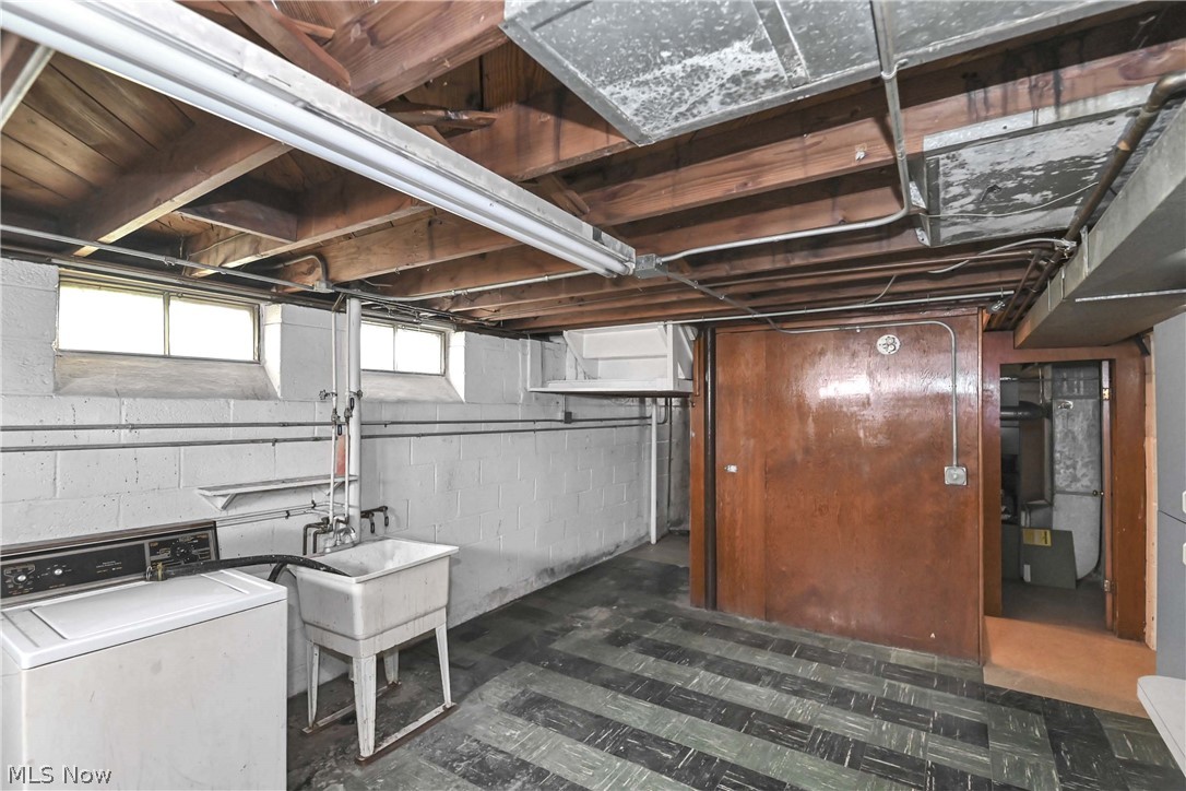 5891 Pearl Road Parma Heights OH 44130