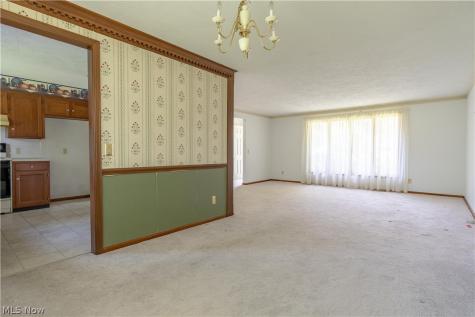 8142 Walter Street NW Massillon OH 44646