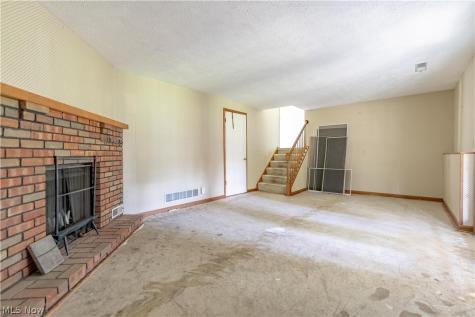 8142 Walter Street NW Massillon OH 44646