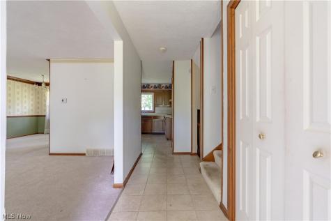 8142 Walter Street NW Massillon OH 44646