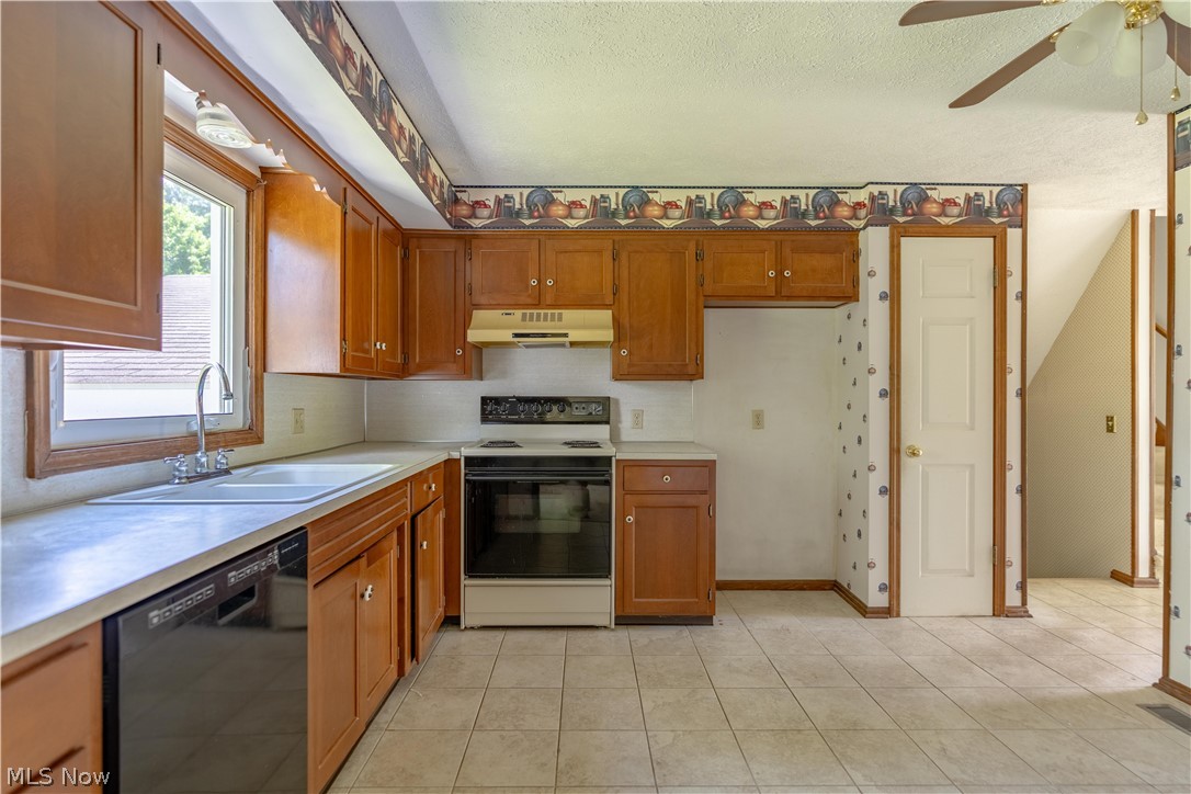 8142 Walter Street NW Massillon OH 44646