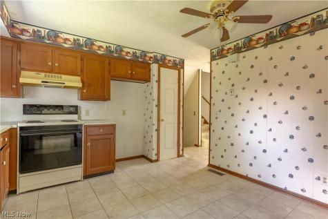8142 Walter Street NW Massillon OH 44646