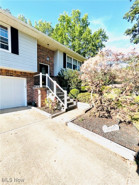 111 Magua Drive Akron OH 44319