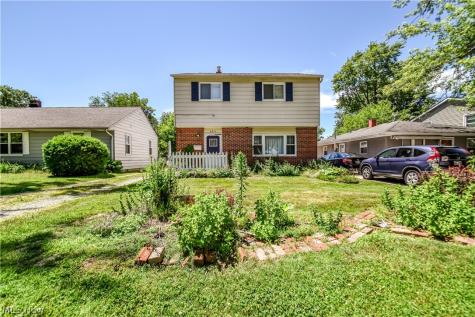 682 Iroquois Trail Willoughby OH 44094