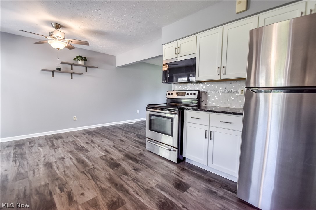 682 Iroquois Trail Willoughby OH 44094